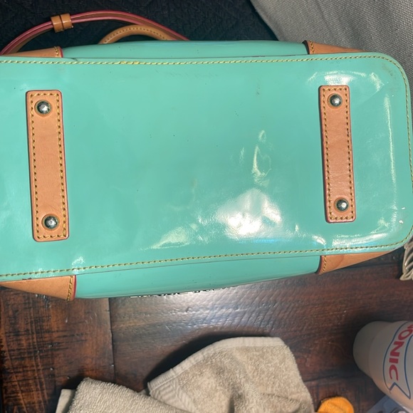 Dooney & Bourke - Picture 8 of 9